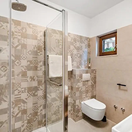 Kalebic * ドゥギ・ラット